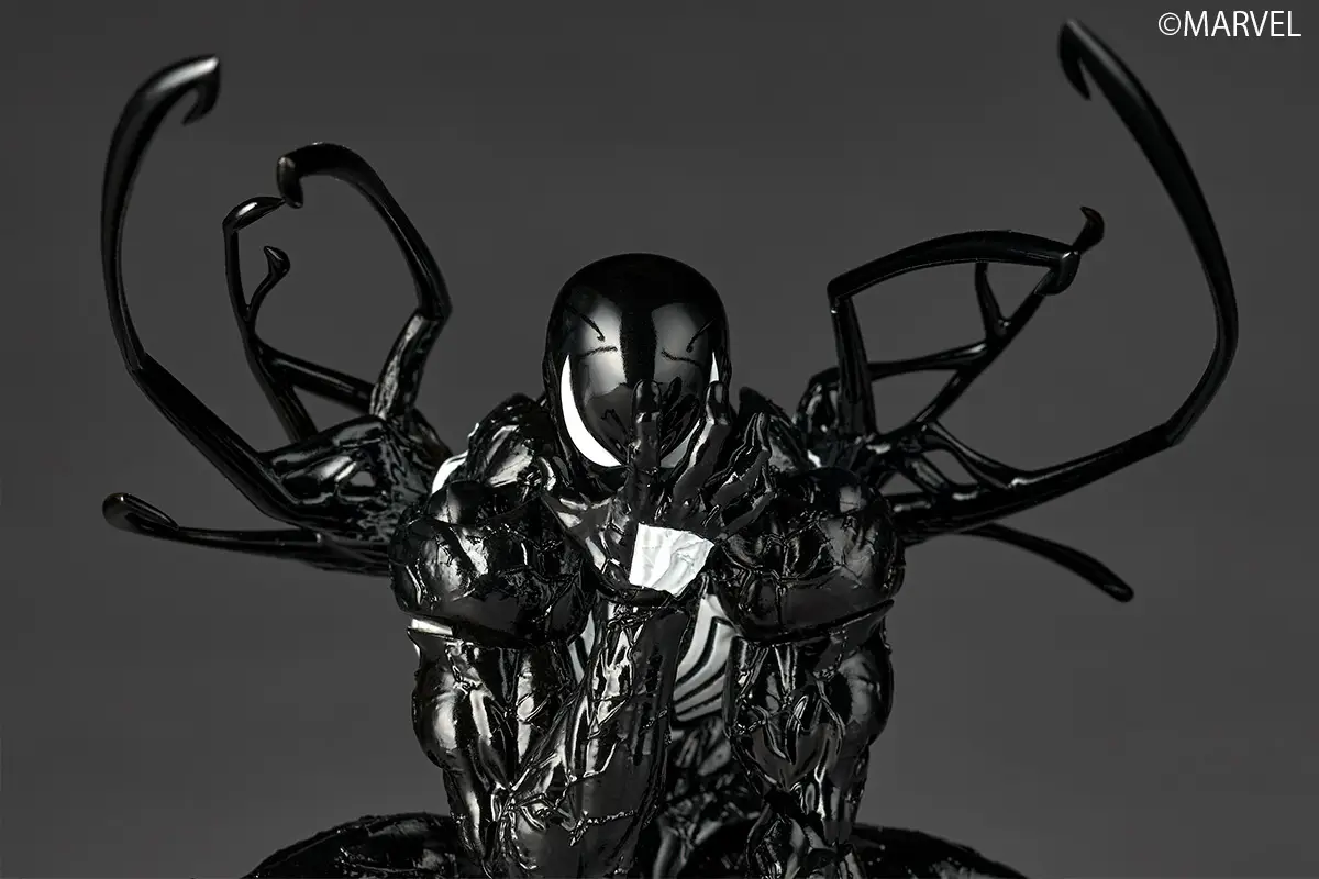 Symbiote Spider-Man Revoltech Amazing Yamaguchi - Image 6