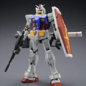 Bandai MG 1/100 RX-78-2 Gundam Ver. 3.0 Model Kit - Image 3