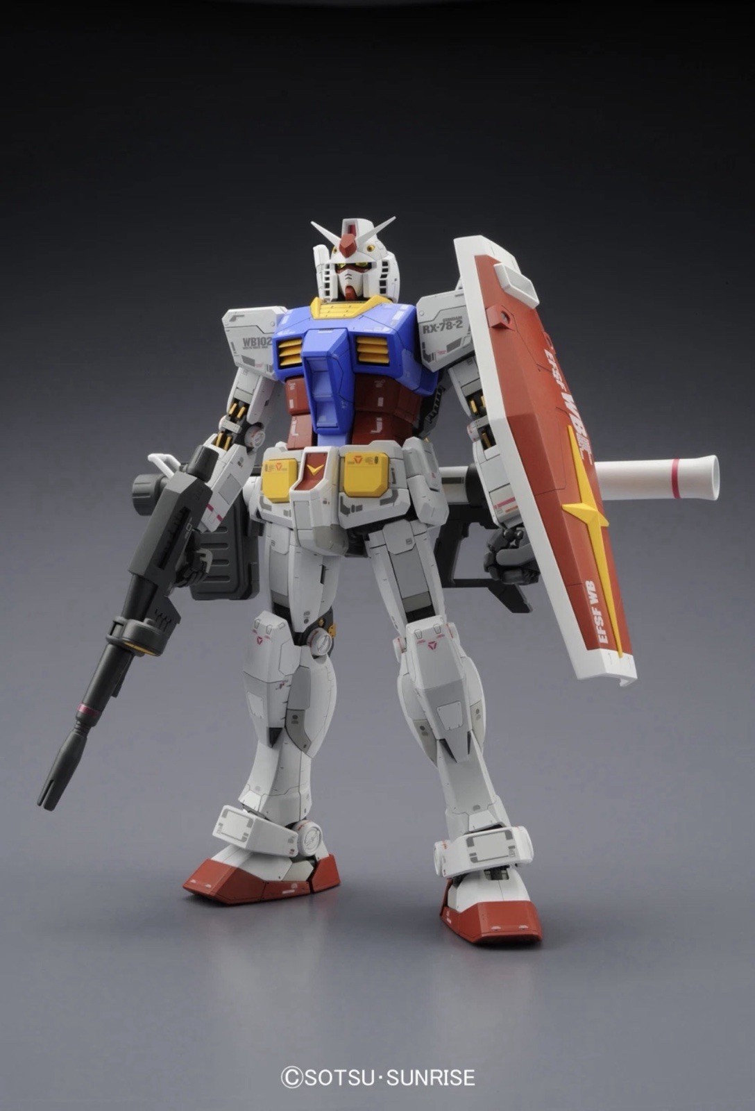 Bandai MG 1/100 RX-78-2 Gundam Ver. 3.0 Model Kit - Image 3