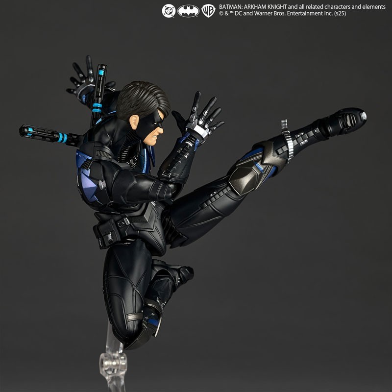 Revoltech Amazing Yamaguchi Nightwing (Batman: Arkham Knight)
