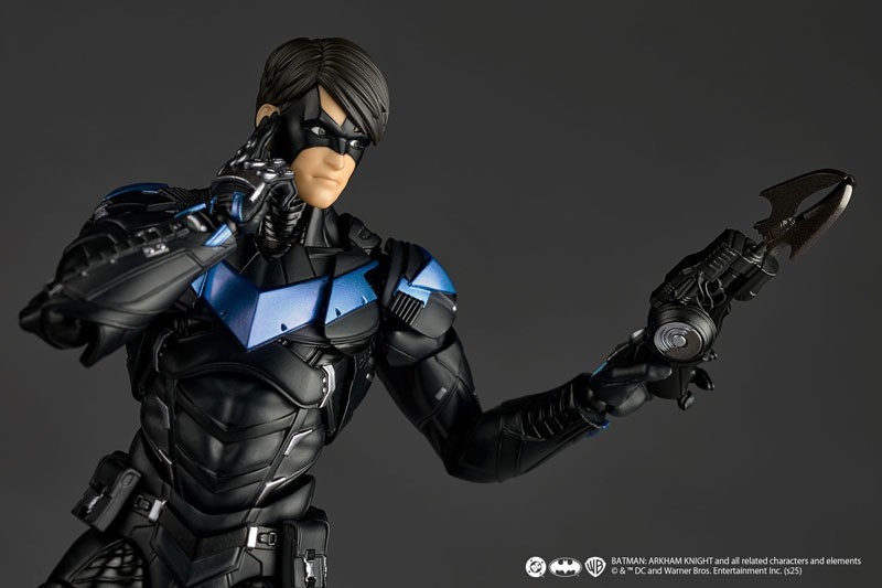 Revoltech Amazing Yamaguchi Nightwing (Batman: Arkham Knight)